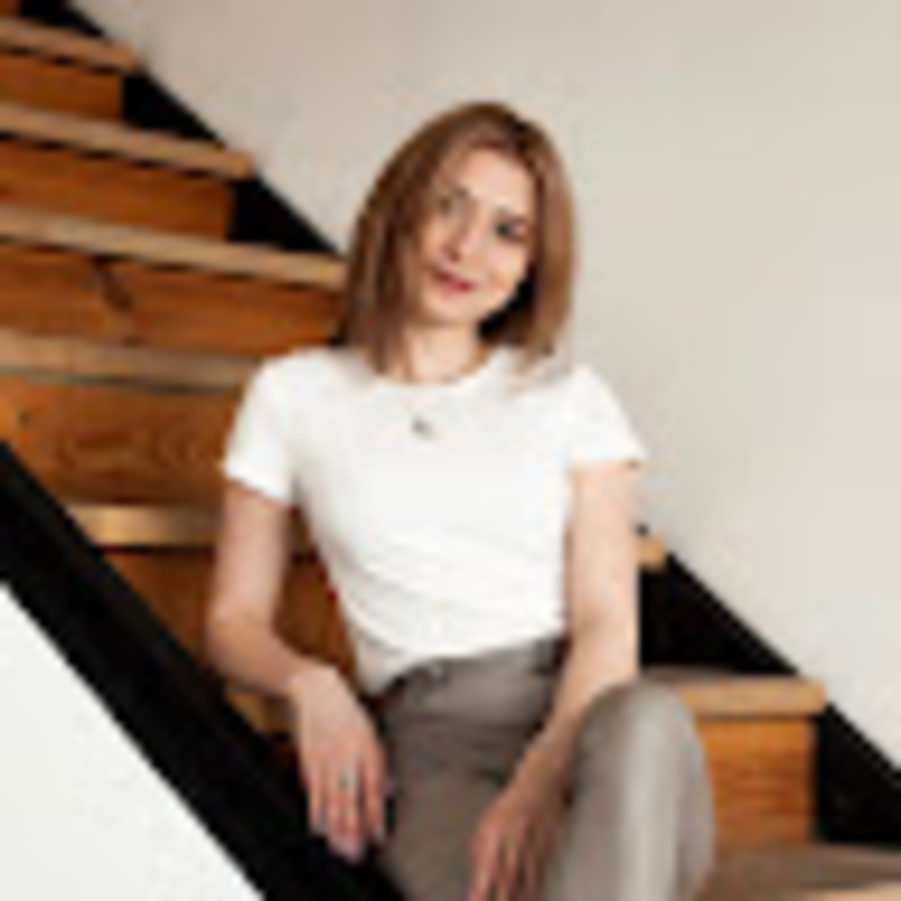 Meet your Posher, Мария